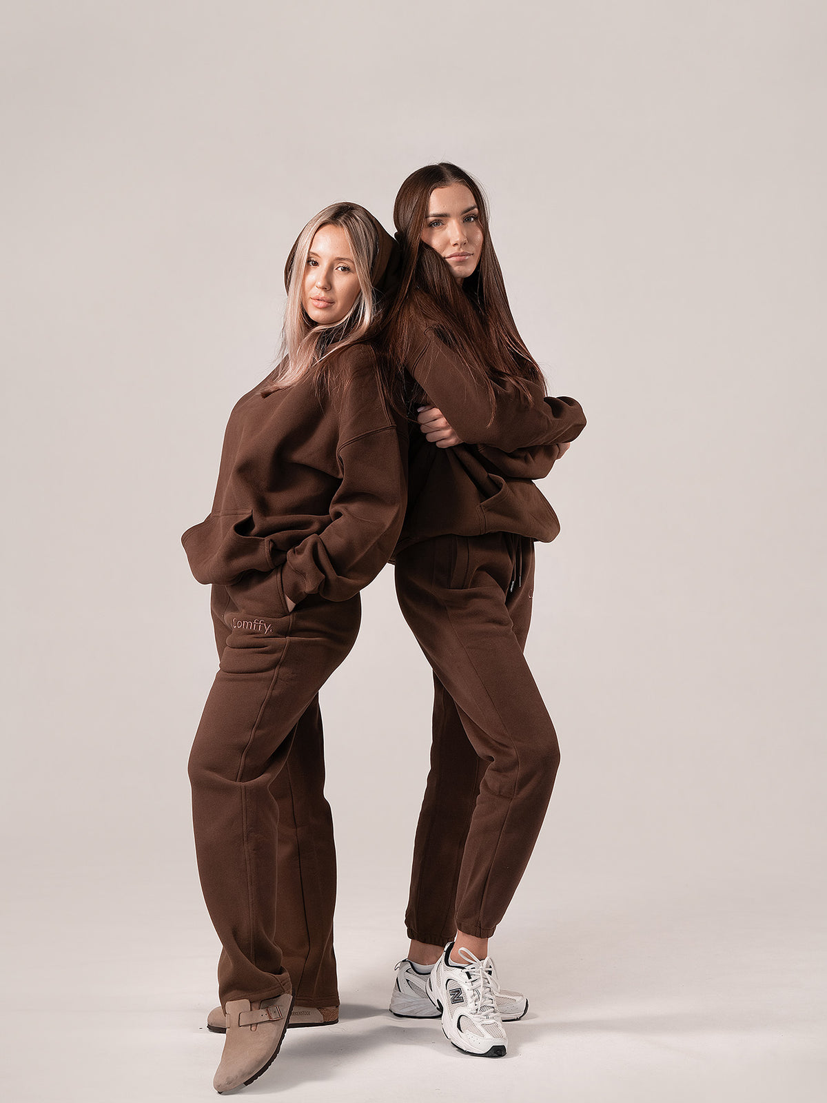 Tracksuits with drawstrings - chocolate
